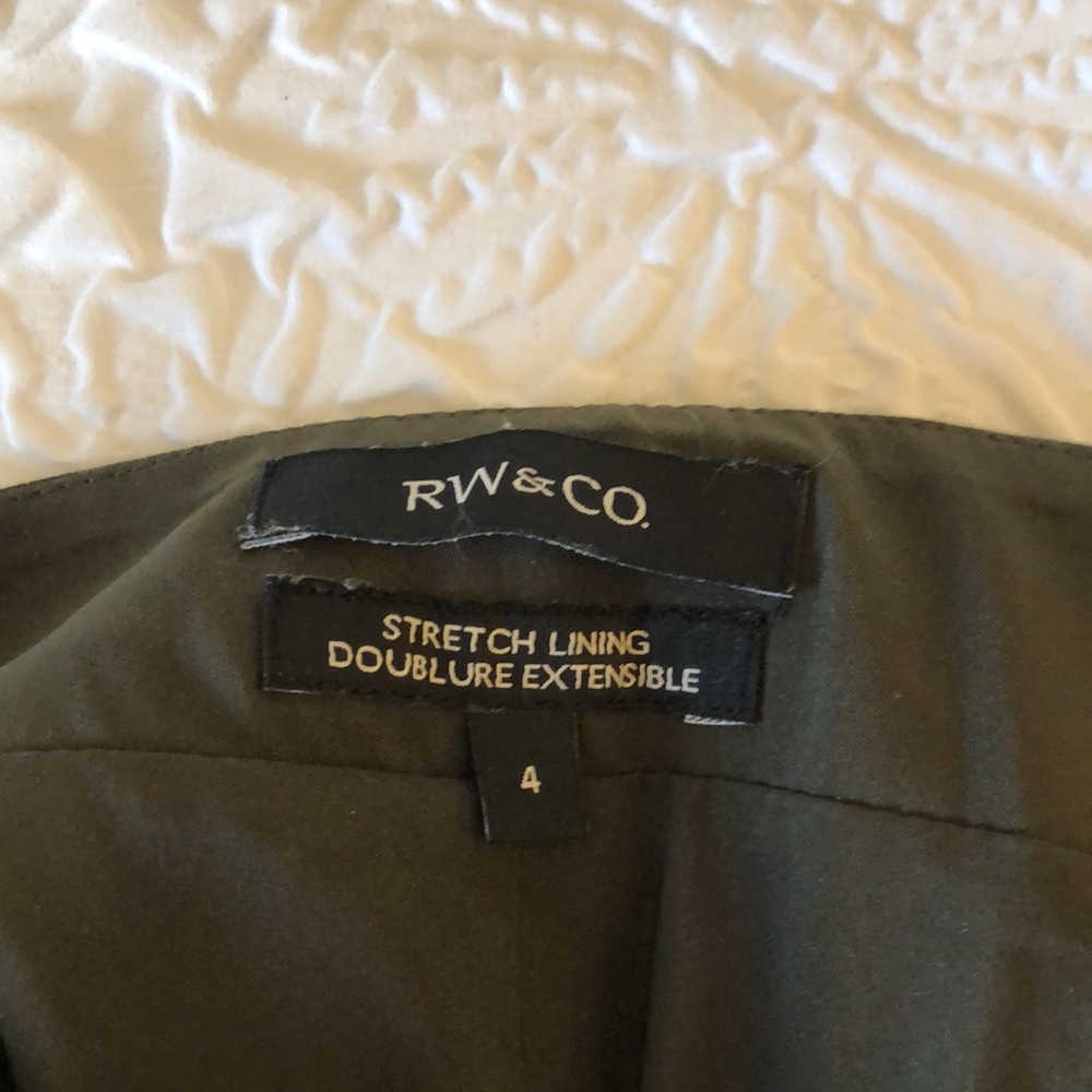 RW&CO Floral Skirt - Picture 3 of 5